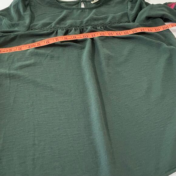 Fig and Flower Blouse Small Green Embroidered Peasant Boho Top Anthropologie - Picture 6 of 9